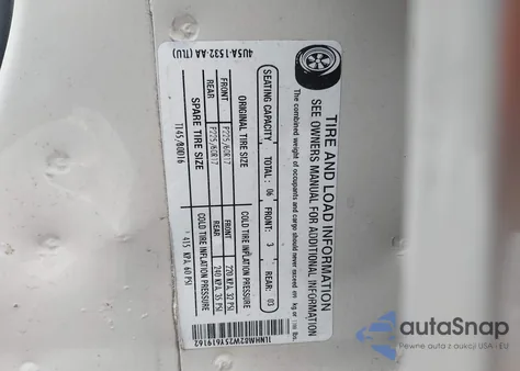 2005 Lincoln Town Car Signature Limited из США, поврежденный, VIN 1LNHM82W25Y619162